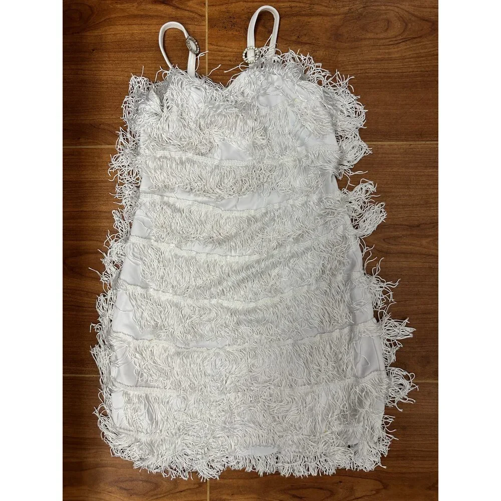 Pre-Owned Dance Costume Weissman 2958 Medium Child White Fringe Jazz Tap Rhines